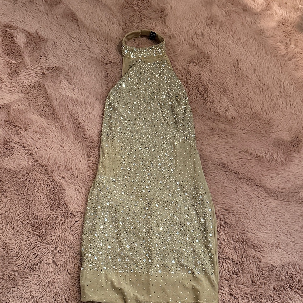 Windsor Gold Sparkle Backless Dress